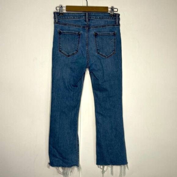 Hidden Distressed Crop Jeans - Picture 2 of 4